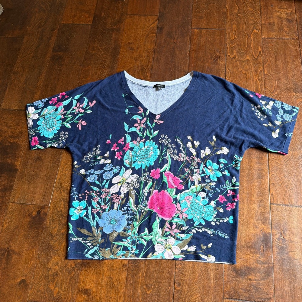 Talbots Navy Blue Floral V-Neck Short Sleeve Lightweight Sweater Top Medium